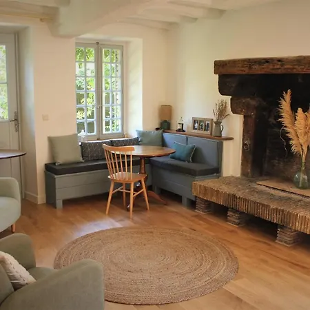 Le Clos Des Noues Bed & Breakfast *
